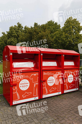 Symbolfoto Kleidercontainer