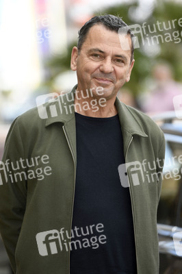 Ankunft von Christian Petzold auf dem San Sebastian International Film Festival 2023