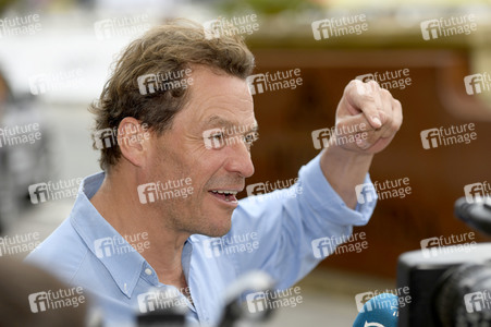 Ankunft von Dominic West auf dem San Sebastian International Film Festival 2023