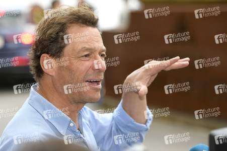 Ankunft von Dominic West auf dem San Sebastian International Film Festival 2023