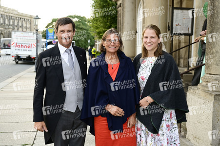 Empfang anlässlich der Trauung von Maria Teresita Prinzessin von Sachsen und Graf Beryl Alexandre de Saporta in Dresden