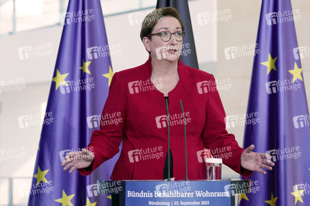 Pressestatements vor der Sitzung 'Bündnis-Tag zum bezahlbaren Wohnraum' in Berlin