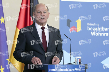 Pressestatements vor der Sitzung 'Bündnis-Tag zum bezahlbaren Wohnraum' in Berlin