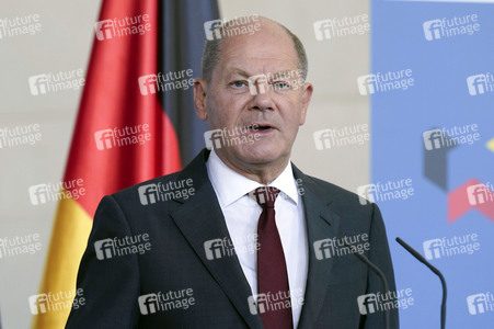 Pressestatements vor der Sitzung 'Bündnis-Tag zum bezahlbaren Wohnraum' in Berlin
