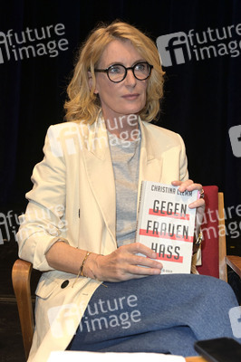 Buchpremiere 'Gegen Frauenhass' in Berlin