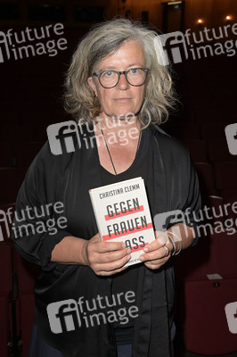 Buchpremiere 'Gegen Frauenhass' in Berlin