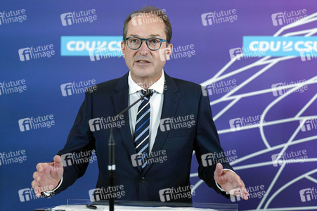 Pressestatement der CDU/CSU-Bundestagsfraktion in Berlin