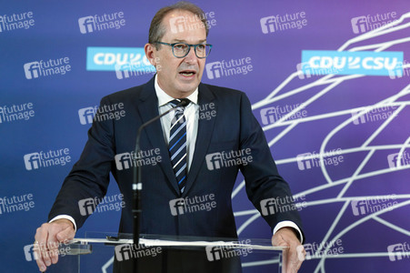 Pressestatement der CDU/CSU-Bundestagsfraktion in Berlin