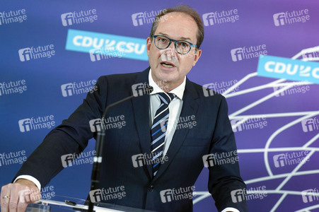 Pressestatement der CDU/CSU-Bundestagsfraktion in Berlin