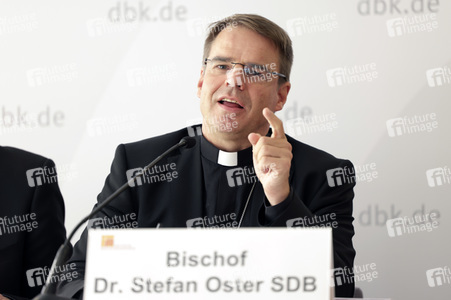 Pressegespräch der Deutschen Bischofskonferenz zur Vorbereitung der Weltsynode in Naurod