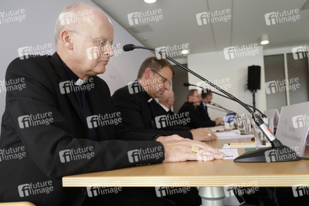 Pressegespräch der Deutschen Bischofskonferenz zur Vorbereitung der Weltsynode in Naurod