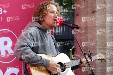 Mittagspausenkonzert von Michael Schulte bei Radio Hamburg