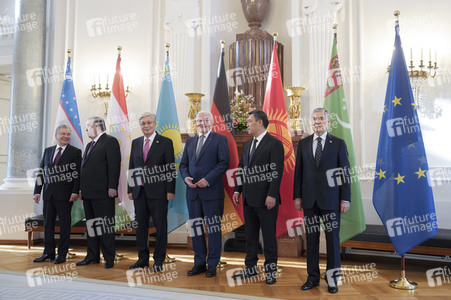 Empfang der Präsidenten von Kasachstan, Kirgisistan, Tadschikistan, Turkmenistan und Usbekistan in Berlin