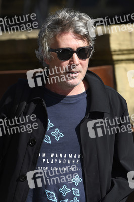 Ankunft von Aidan Gillen auf dem San Sebastian International Film Festival 2023