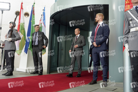 Empfang der Präsidenten von Kasachstan, Kirgisistan, Tadschikistan, Turkmenistan und Usbekistan im Kanzleramt in Berlin