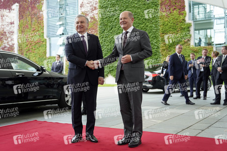 Empfang der Präsidenten von Kasachstan, Kirgisistan, Tadschikistan, Turkmenistan und Usbekistan im Kanzleramt in Berlin