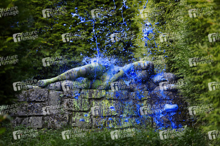 BODYART: Mauer Splash / Wall Splash