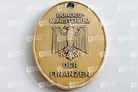 Symbolfoto Zoll-Dienstmarke