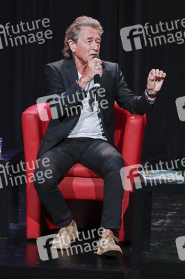 Hendrikje Balsmeyer und Peter Maffay auf der lit.Cologne Spezial 2023 in Köln