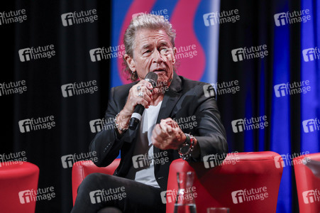 Hendrikje Balsmeyer und Peter Maffay auf der lit.Cologne Spezial 2023 in Köln