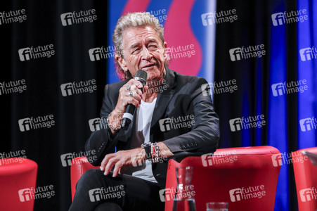 Hendrikje Balsmeyer und Peter Maffay auf der lit.Cologne Spezial 2023 in Köln