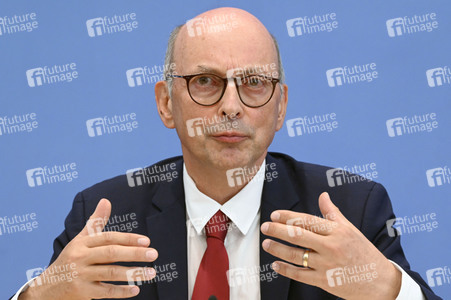 Bundespressekonferenz Neuordnung von BZgA und RKI in Berlin