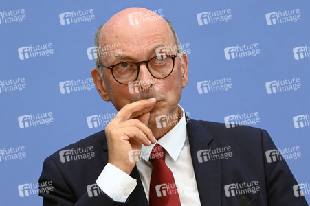 Bundespressekonferenz Neuordnung von BZgA und RKI in Berlin