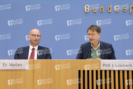 Bundespressekonferenz Neuordnung von BZgA und RKI in Berlin