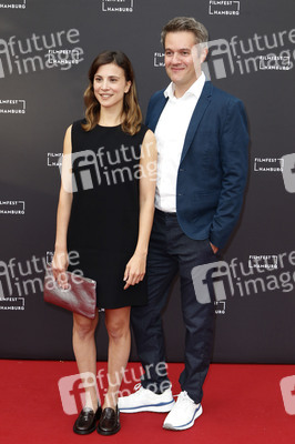 Filmpremiere 'Falling Into Place', Filmfest Hamburg 2023