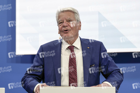 Diskussionsveranstaltung 'Der Osten - Chancen und Talente für Deutschland' in Berlin