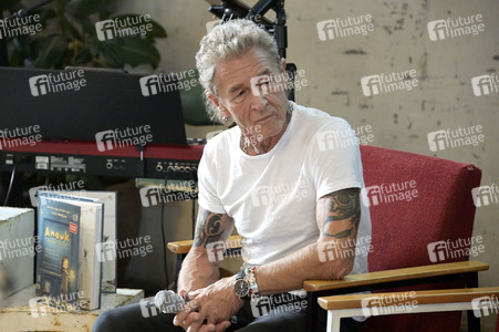 Pressekonferenz mit Peter Maffay und Hendrikje Balsmeyer in Berlin