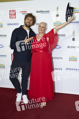 Goldene Bild der Frau 2023 in Hamburg