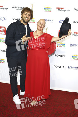 Goldene Bild der Frau 2023 in Hamburg