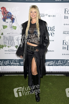 Weltpremiere der 'Falling In Love' Grand Show 2023 in Berlin