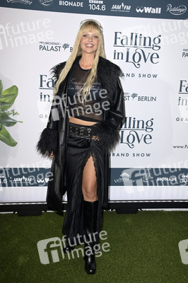 Weltpremiere der 'Falling In Love' Grand Show 2023 in Berlin