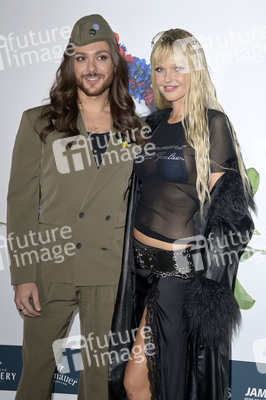 Weltpremiere der 'Falling In Love' Grand Show 2023 in Berlin