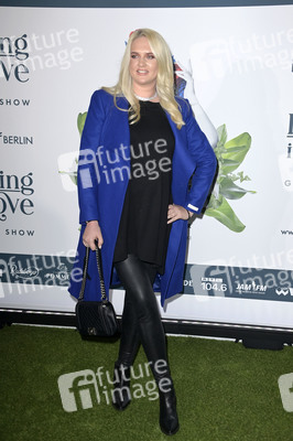 Weltpremiere der 'Falling In Love' Grand Show 2023 in Berlin