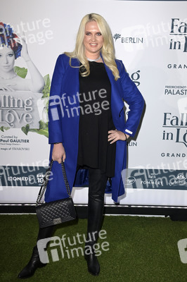 Weltpremiere der 'Falling In Love' Grand Show 2023 in Berlin