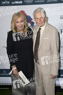 Weltpremiere der 'Falling In Love' Grand Show 2023 in Berlin