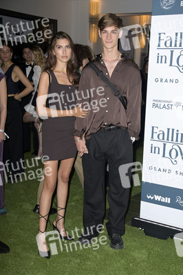 Weltpremiere der 'Falling In Love' Grand Show 2023 in Berlin