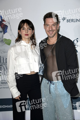 Weltpremiere der 'Falling In Love' Grand Show 2023 in Berlin