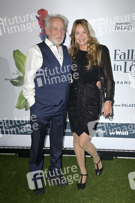 Weltpremiere der 'Falling In Love' Grand Show 2023 in Berlin