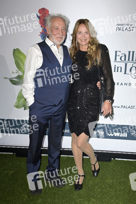 Weltpremiere der 'Falling In Love' Grand Show 2023 in Berlin