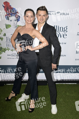 Weltpremiere der 'Falling In Love' Grand Show 2023 in Berlin