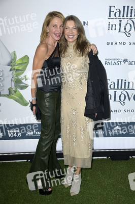Weltpremiere der 'Falling In Love' Grand Show 2023 in Berlin