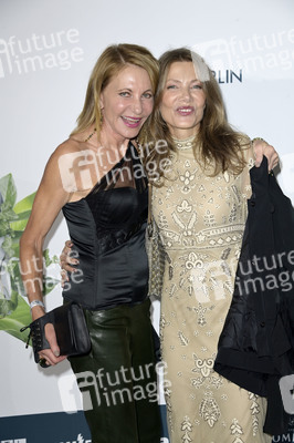 Weltpremiere der 'Falling In Love' Grand Show 2023 in Berlin