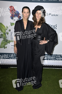 Weltpremiere der 'Falling In Love' Grand Show 2023 in Berlin