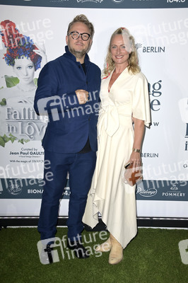 Weltpremiere der 'Falling In Love' Grand Show 2023 in Berlin