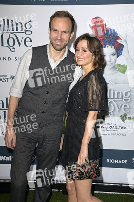 Weltpremiere der 'Falling In Love' Grand Show 2023 in Berlin