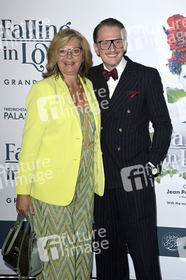 Weltpremiere der 'Falling In Love' Grand Show 2023 in Berlin